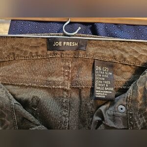 Joe Fresh Snakeskin Textured Denim, Size 2
